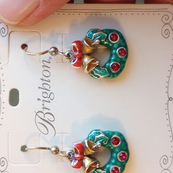 Brighton Holiday Wreath Earrings - Green and Red - Picture 2 of 4